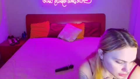 Snapshot of magiceyess chatting on 6, 3, 2025 Lili and Bella online show from 6, 3, 2025