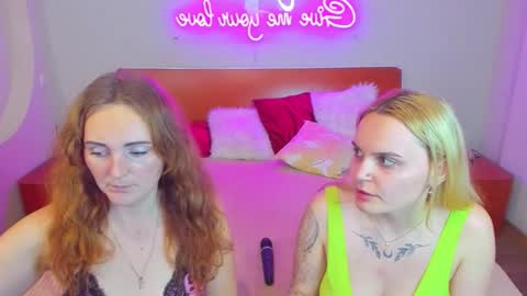 Snapshot of magiceyess chatting on 11, 11, 2025 Lili and Bella online show from 11, 11, 2025