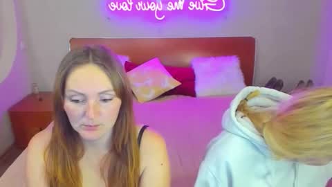 Snapshot of magiceyess chatting on 18, 1, 2026 Lili and Bella online show from 18, 1, 2026