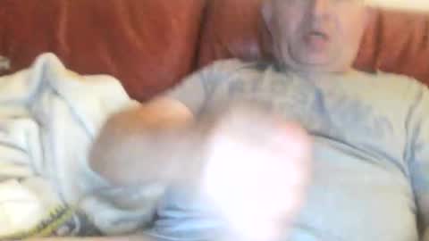 Snapshot of magicman250 chatting on 4, 11, 2025 magicman250 online show from 4, 11, 2025