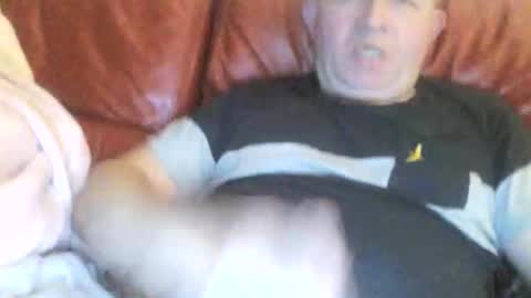 Snapshot of magicman250 chatting on 9, 11, 2025 magicman250 online show from 9, 11, 2025