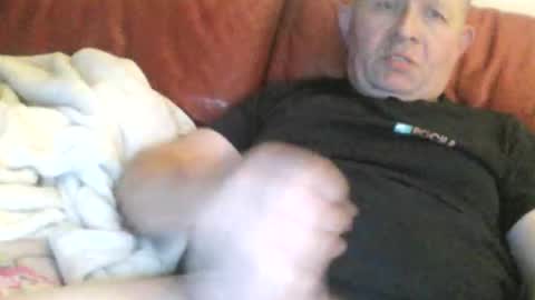 Snapshot of magicman250 chatting on 2, 12, 2025 magicman250 online show from 2, 12, 2025