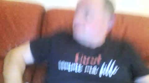 Snapshot of magicman250 chatting on 18, 12, 2025 magicman250 online show from 18, 12, 2025