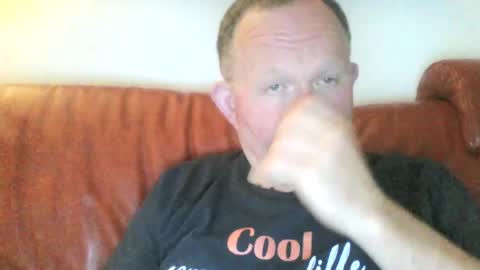 Snapshot of magicman250 chatting on 16, 6, 2026 magicman250 online show from 16, 6, 2026