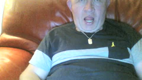 Snapshot of magicman250 chatting on 28, 6, 2026 magicman250 online show from 28, 6, 2026