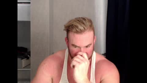 Snapshot of magicmax2017 chatting on 20, 2, 2025 magicmax2017 online show from 20, 2, 2025