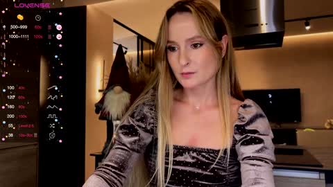 magicpeaach online show from 20, 12, 2024