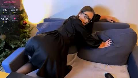 Jade online show from 17, 9, 2025