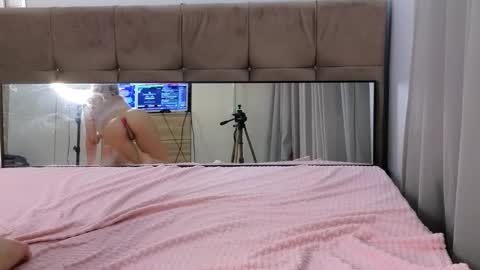 Snapshot of magnificent_angel chatting on 24, 2, 2025 Sasha online show from 24, 2, 2025