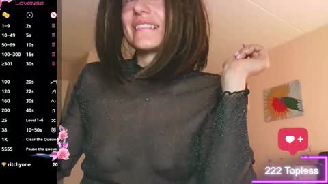 Snapshot of magnitaaa chatting on 10, 9, 2025 magnitaaa online show from 10, 9, 2025