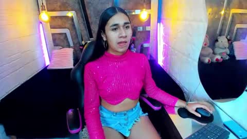 Snapshot of mahiara_hot chatting on 1, 8, 2026 mahiara hot online show from 1, 8, 2026