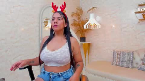 Mai Bigboobs online show from 1, 12, 2025