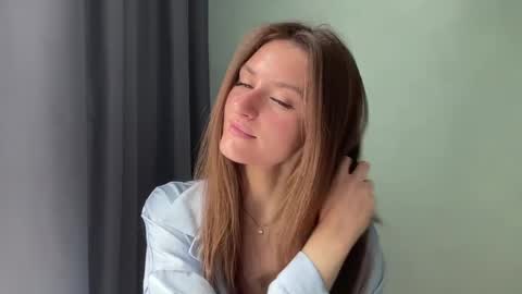 Snapshot of maiabarthe chatting on 30, 5, 2026 M I A online show from 30, 5, 2026