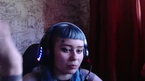 Snapshot of maihaubrick chatting on 17, 7, 2026 Lola online show from 17, 7, 2026