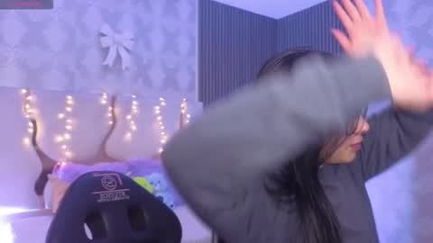 maiily_tay online show from 13, 2, 2026