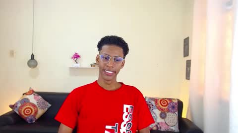 Snapshot of maiki18 chatting on 10, 2, 2025 I am Maik online show from 10, 2, 2025