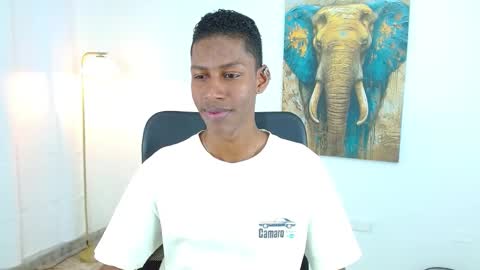 Snapshot of maiki18 chatting on 16, 10, 2025 I am Maik online show from 16, 10, 2025