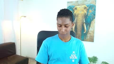 Snapshot of maiki18 chatting on 23, 10, 2025 I am Maik online show from 23, 10, 2025