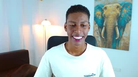 Snapshot of maiki18 chatting on 3, 12, 2025 I am Maik online show from 3, 12, 2025