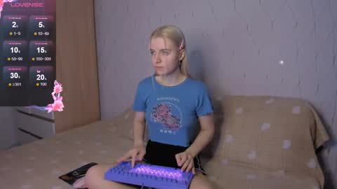 Snapshot of mailin_harrington chatting on 9, 11, 2025 Your kitty online show from 9, 11, 2025