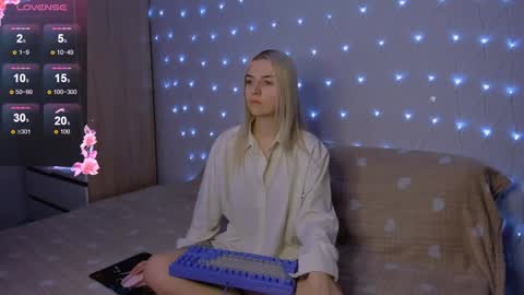 Snapshot of mailin_harrington chatting on 1, 12, 2025 Your kitty online show from 1, 12, 2025