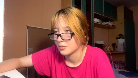 Evie online show from 13, 6, 2026