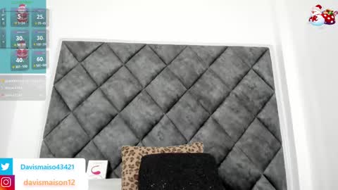 Maison Davis online show from 24, 12, 2024