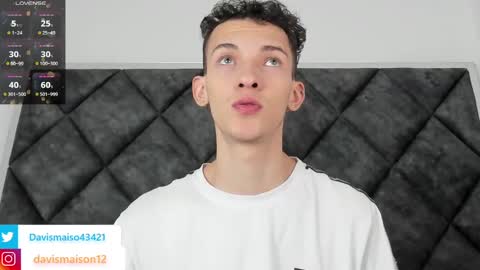 Maison Davis online show from 6, 1, 2025