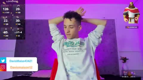 Maison Davis online show from 19, 2, 2025