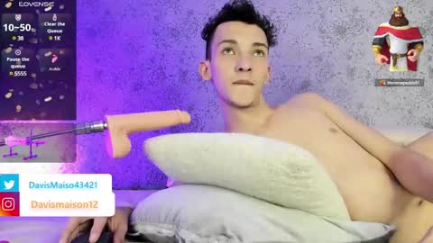 Maison Davis online show from 27, 2, 2025