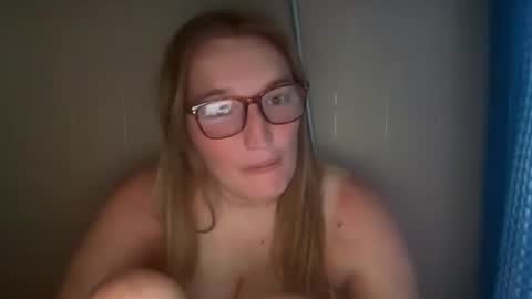 Snapshot of maisystellaxx chatting on 10, 7, 2026 maisystellaxx online show from 10, 7, 2026
