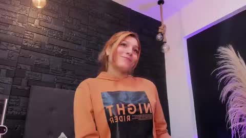 maite_smith69 online show from 6, 11, 2025