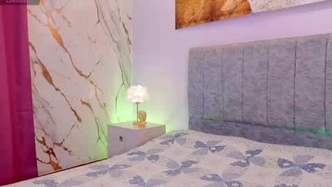 MAITE STONE1 online show from 18, 4, 2026