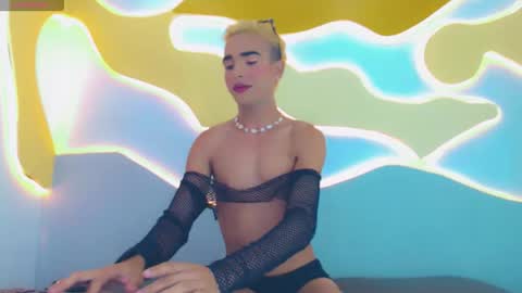 Snapshot of maitecandyxx chatting on 4, 6, 2026 maitecandyxx online show from 4, 6, 2026