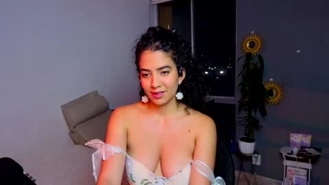 Snapshot of maithe_perroni chatting on 6, 2, 2026 Lauu online show from 6, 2, 2026