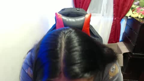 Snapshot of maitte_22 chatting on 11, 1, 2025 Hello friends Im on another account online show from 11, 1, 2025