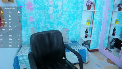 Snapshot of maja_bloom chatting on 4, 12, 2024 Maja online show from 4, 12, 2024