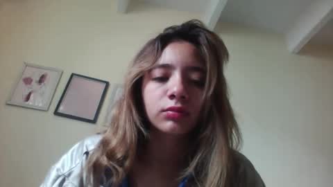 Snapshot of majo_gomezz chatting on 26, 9, 2025 majo_gomezz online show from 26, 9, 2025