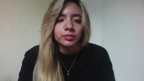 Snapshot of majo_gomezz chatting on 2, 12, 2025 majo_gomezz online show from 2, 12, 2025