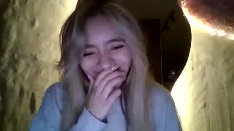 Snapshot of majo_gomezz chatting on 3, 12, 2025 majo_gomezz online show from 3, 12, 2025