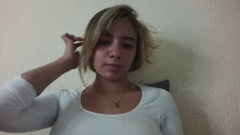 Snapshot of majo_gomezz chatting on 5, 2, 2026 majo_gomezz online show from 5, 2, 2026