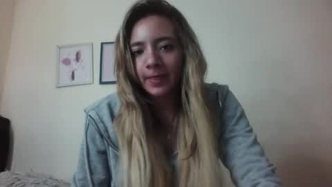 Snapshot of majo_gomezz chatting on 8, 2, 2026 majo_gomezz online show from 8, 2, 2026