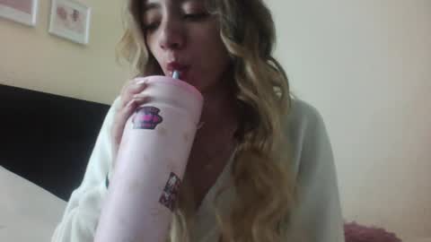 Snapshot of majo_gomezz chatting on 28, 2, 2026 majo_gomezz online show from 28, 2, 2026