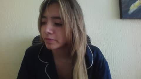 Snapshot of majo_gomezz chatting on 3, 3, 2026 majo_gomezz online show from 3, 3, 2026