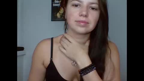 make_mesmile online show from 21, 10, 2025