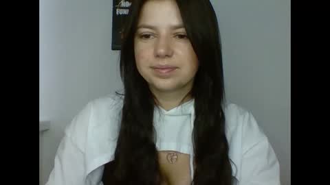 make_mesmile online show from 8, 11, 2025