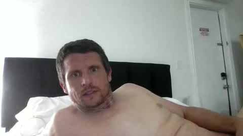 Snapshot of makereadyeddy chatting on 27, 5, 2026 makereadyeddy online show from 27, 5, 2026