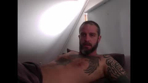 Snapshot of makeyoushakeattheknees chatting on 17, 2, 2025 Marvin Straighish online show from 17, 2, 2025