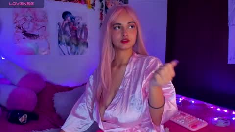 Snapshot of maki_sins chatting on 20, 10, 2025 Maki Sins online show from 20, 10, 2025