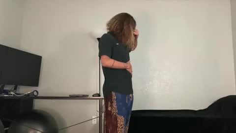 Snapshot of makingmoans chatting on 21, 11, 2025 Mack Makingmoans Twitter online show from 21, 11, 2025